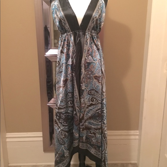 Beautiful satin cocktail dress - Picture 1 of 5